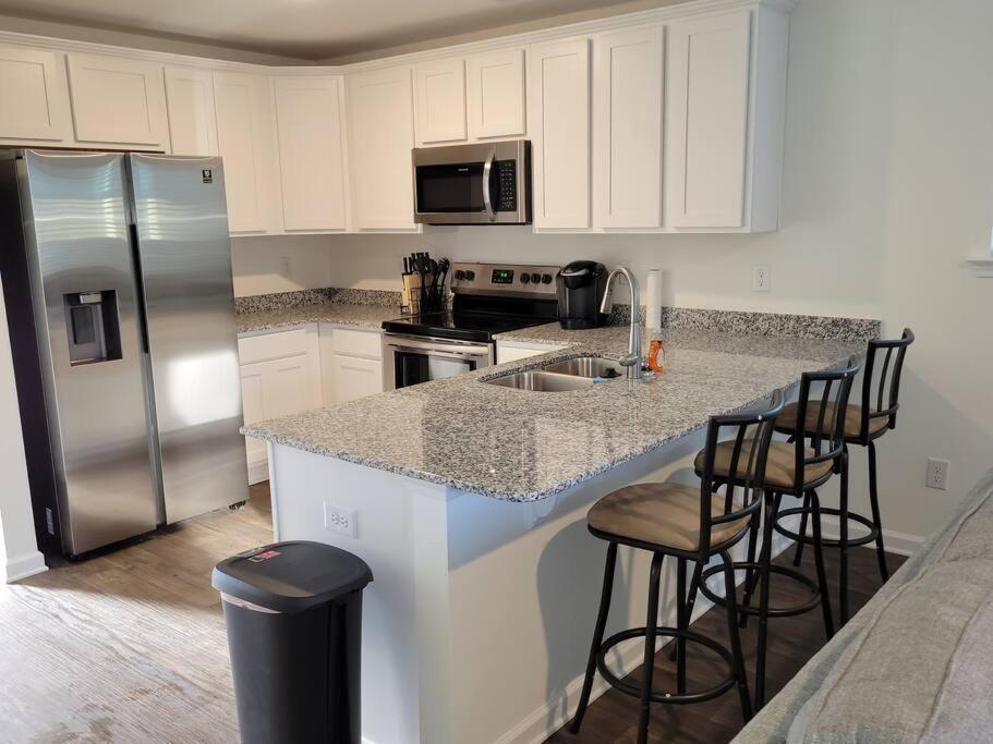 Sc 3755 New 2 Bedroom Townhouse Ft Jackson & Usc โคลัมเบีย ภายนอก รูปภาพ